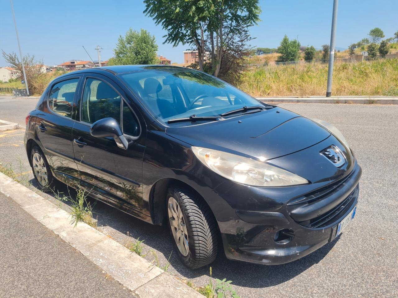 Peugeot 207 1.4 8V 75CV 5p. Energie