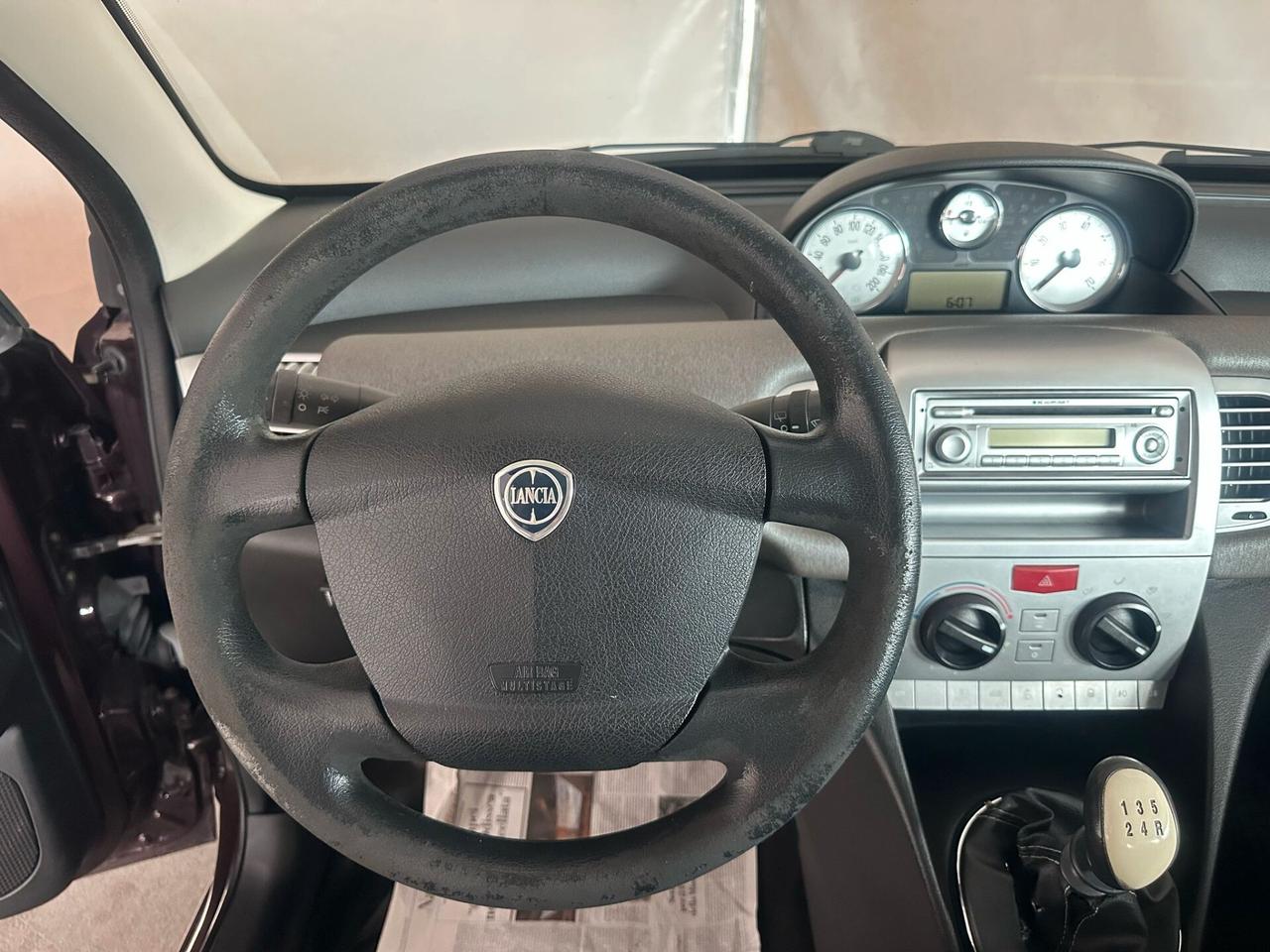 Lancia Ypsilon 1.4 Platino Ecochic GPL