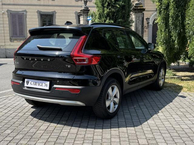 VOLVO XC40 T2 automatico Mod 2023 Car Play