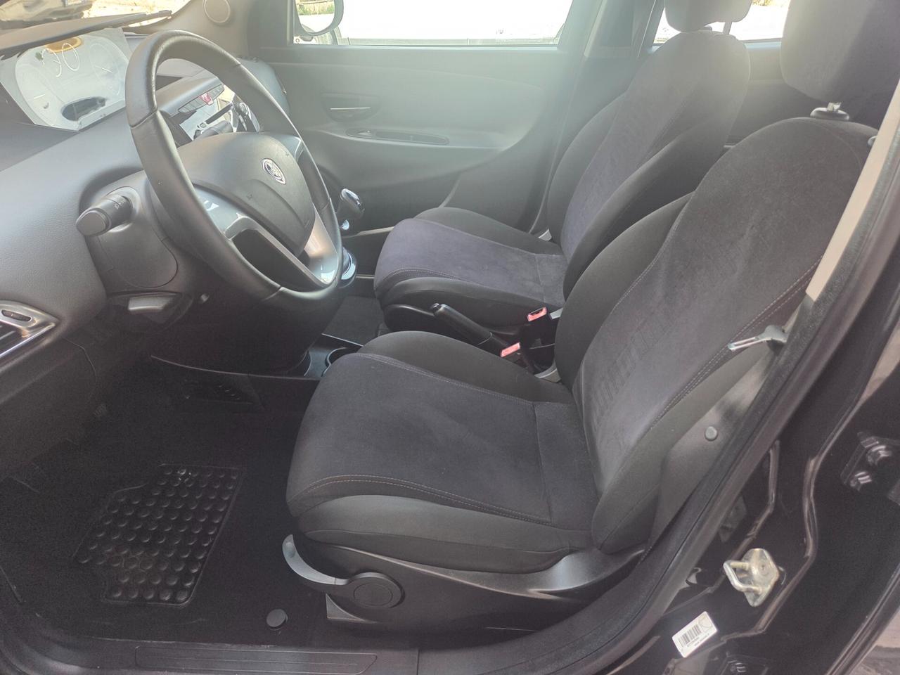LANCIA YPSILON 1.2 BENZINA 70 CV SOLI KM 56000 CERTIF