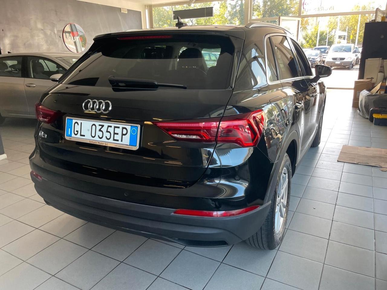 Audi Q3 40 TDI quattro S tronic Business Advanced