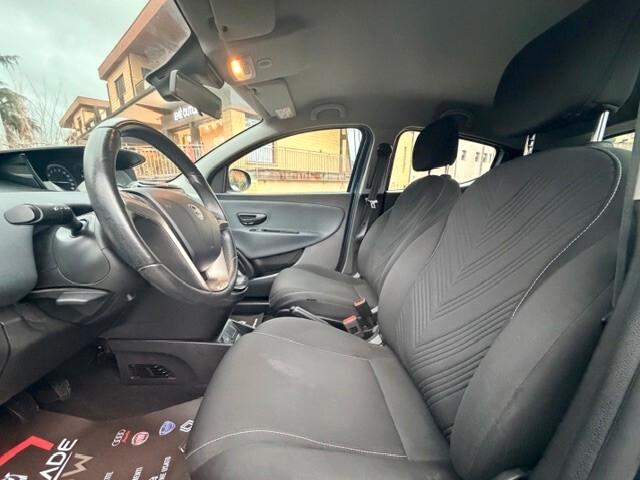 Lancia Ypsilon 1.0 FireFly 5 porte S&S Hybrid Gold 2022