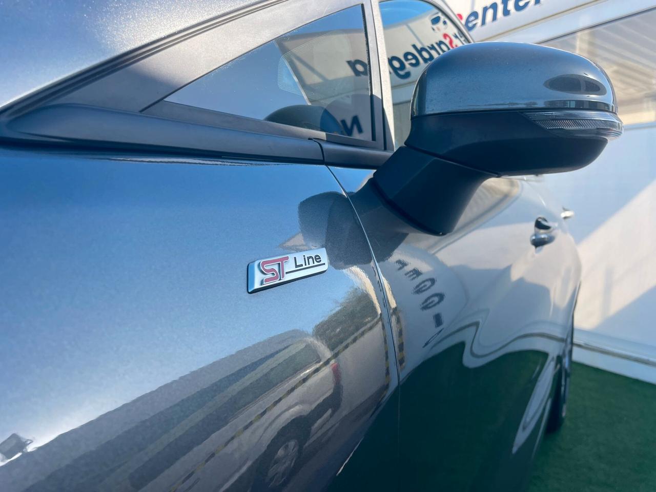 Ford Fiesta 1.0 Ecoboost Hybrid 125 CV 5 porte ST-Line