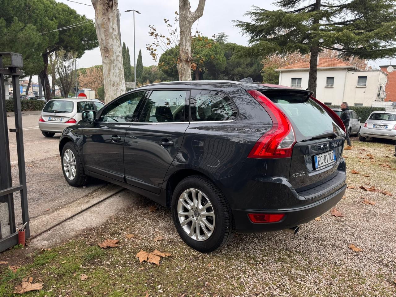 Volvo XC 60 XC60 D5 AWD Geartronic Summum