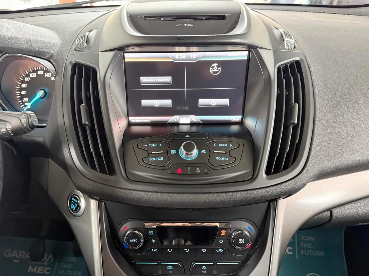 Ford Kuga 2.0 TDCI 150 CV S&S 2WD Business