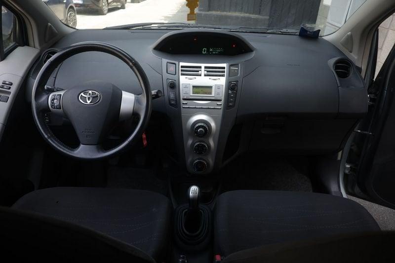 Toyota Yaris Toyota Yaris 3p 1.0 ANNO 2006