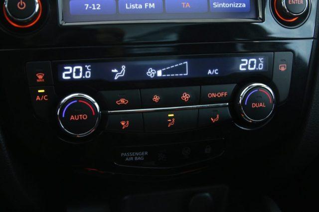 NISSAN Qashqai 1.6 dCi 4WD N-Connecta Tetto/Camera 360°/LED