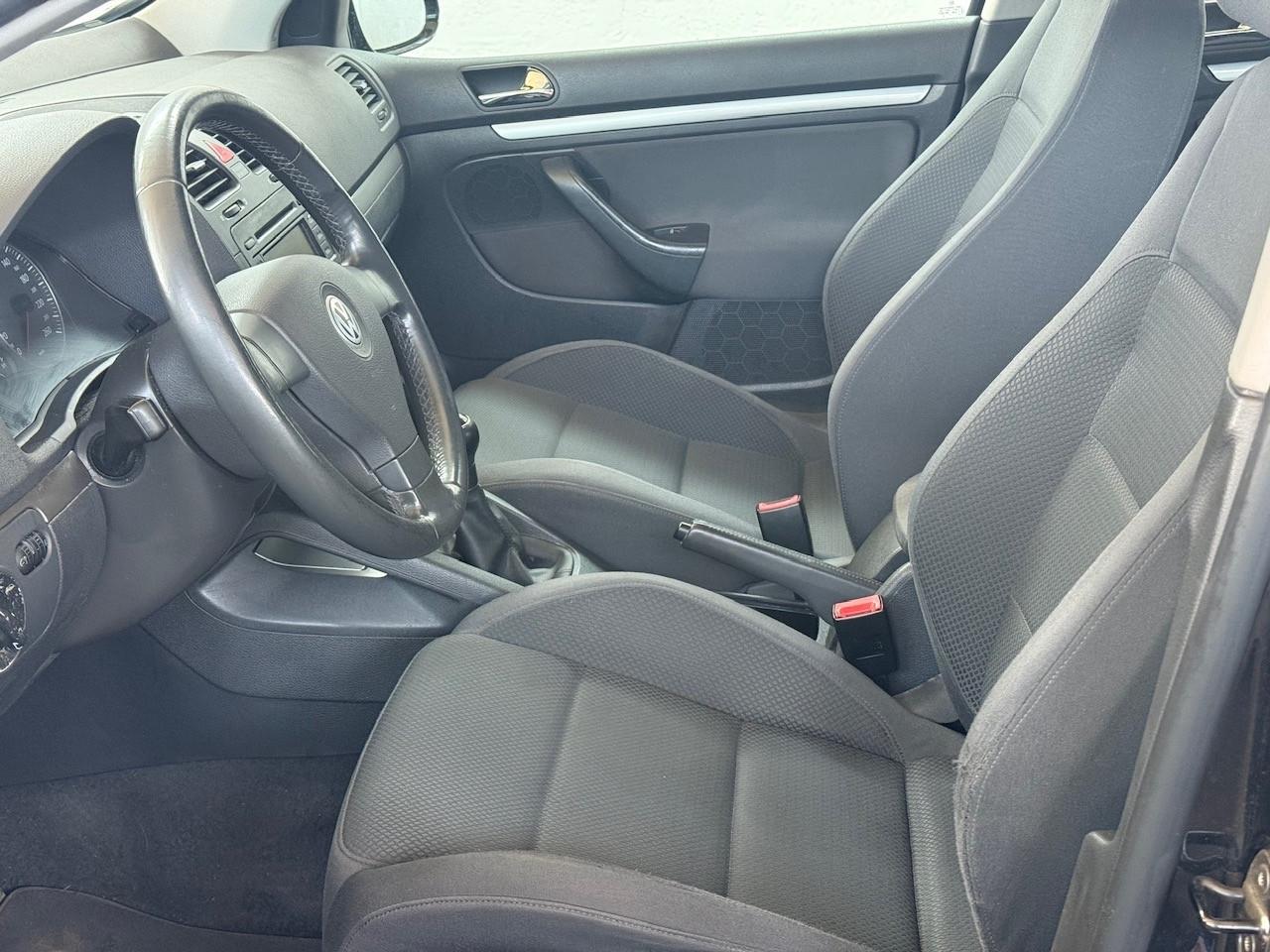 Volkswagen Golf 2.0 16V TDI 5p. Sportline