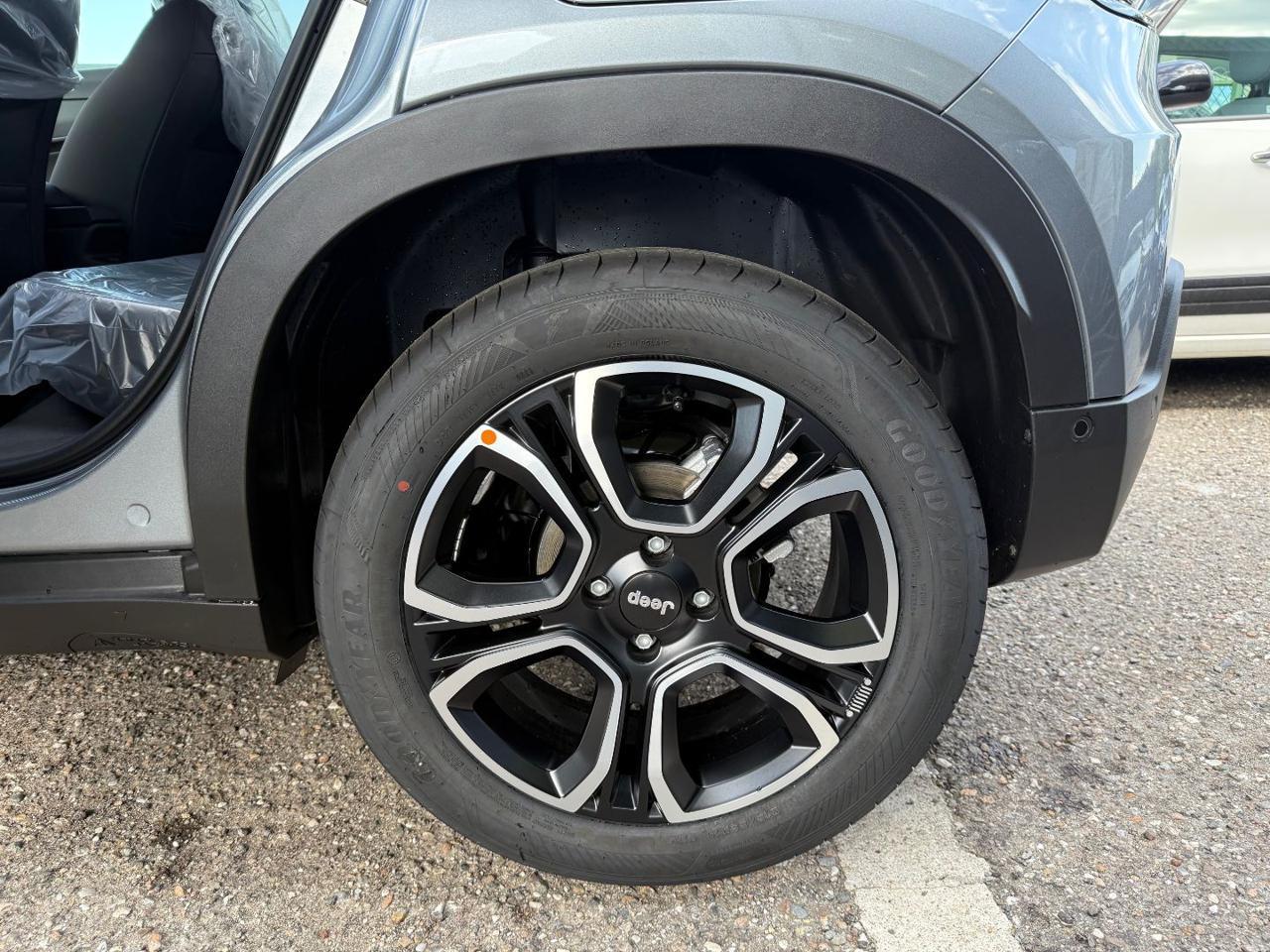 Jeep Avenger 1.2 turbo e-hybrid mhev Summit fwd 110cv edct6