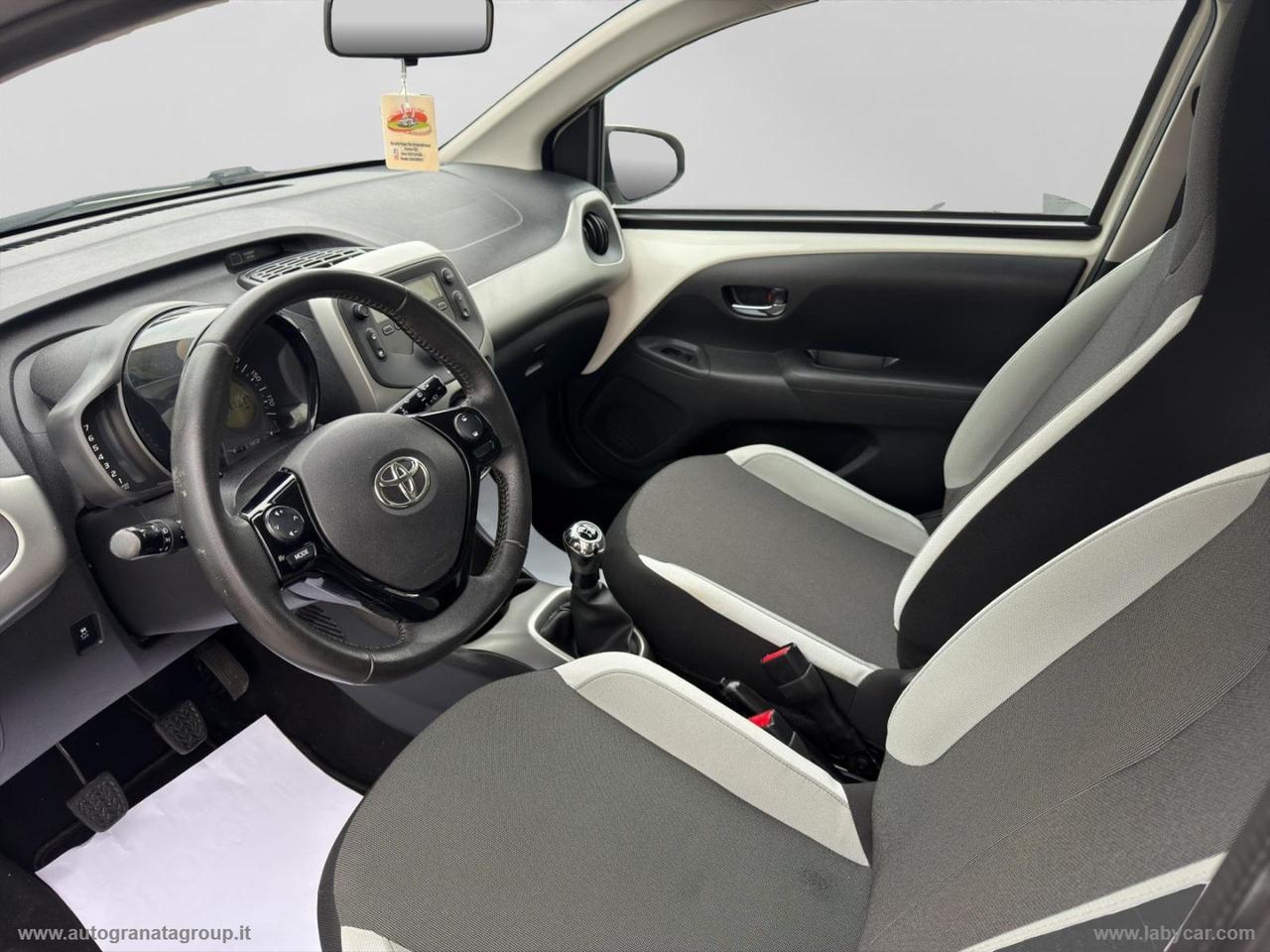 TOYOTA Aygo 1.0 VVT-i 69 CV 5p. x-cool IDEALE PER NEOPATENTATI