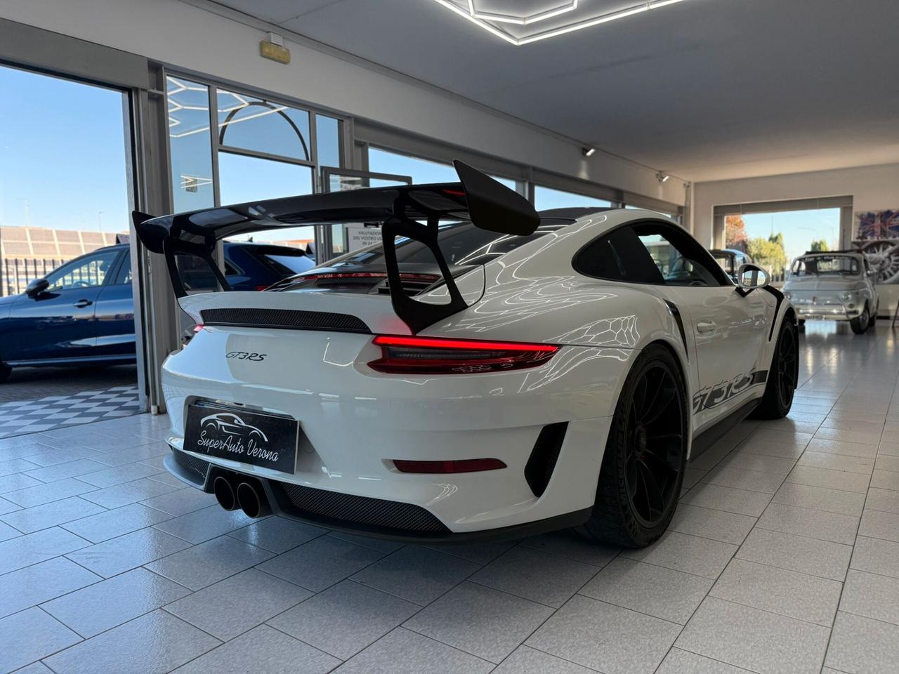 PORSCHE 911 GT3 RS