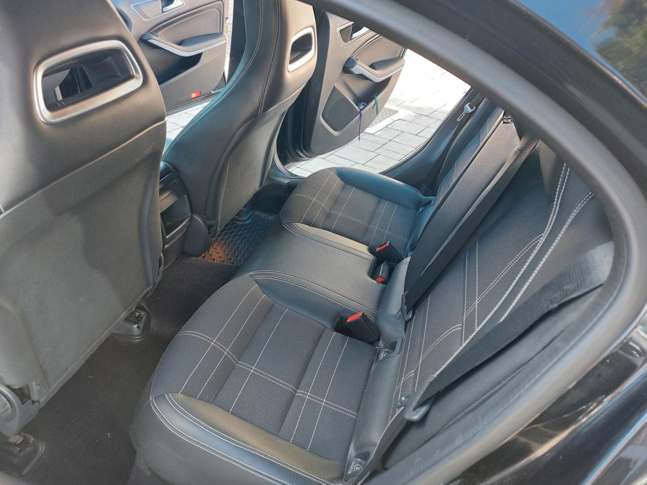 Mercedes-benz A 200 A 200 d Automatic Sport