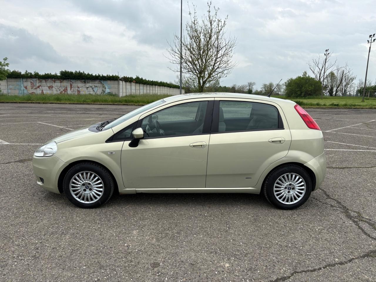 Fiat Grande Punto Grande Punto 1.3 MJT 75 CV 5 porte Active