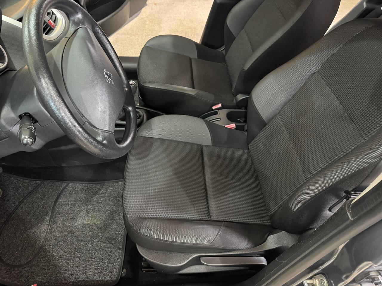 Peugeot 207 1.4 8V 75CV GPL 5p. Energie Sport OK N