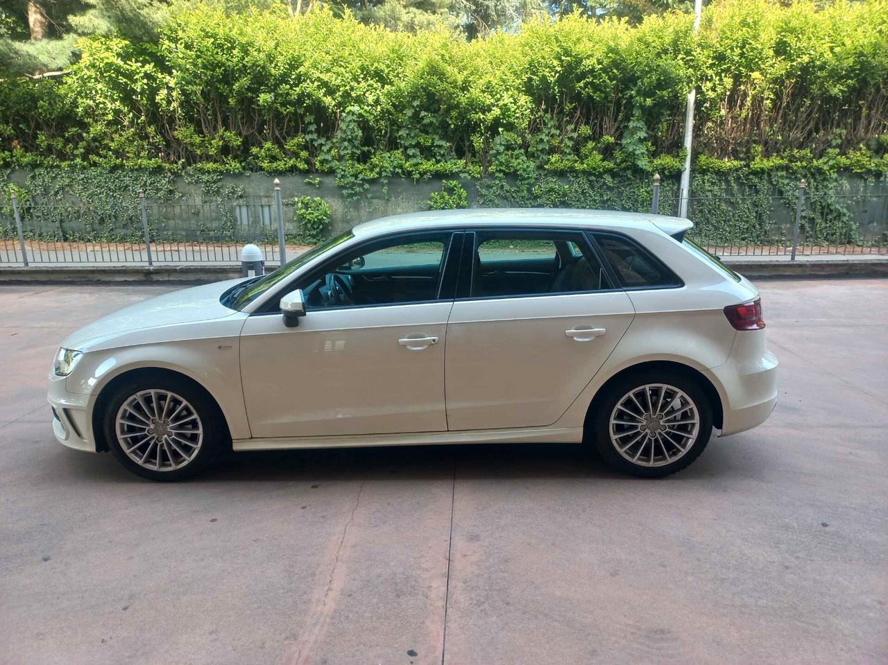 Audi A3 SPB 1.6 TDI Business S-LINE