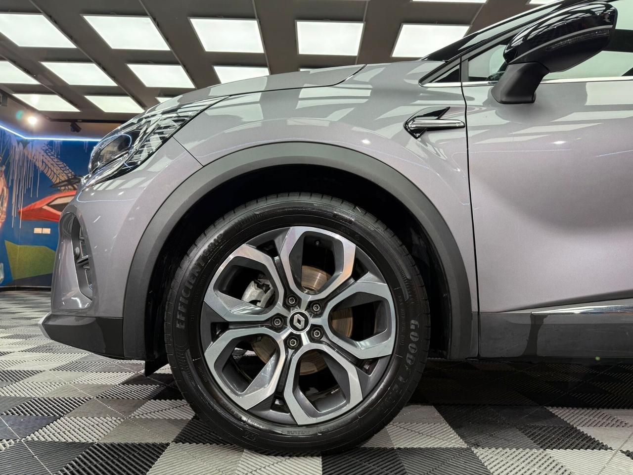 Renault Captur 1.6 E-Tech hybrid Intens 145cv auto (731)