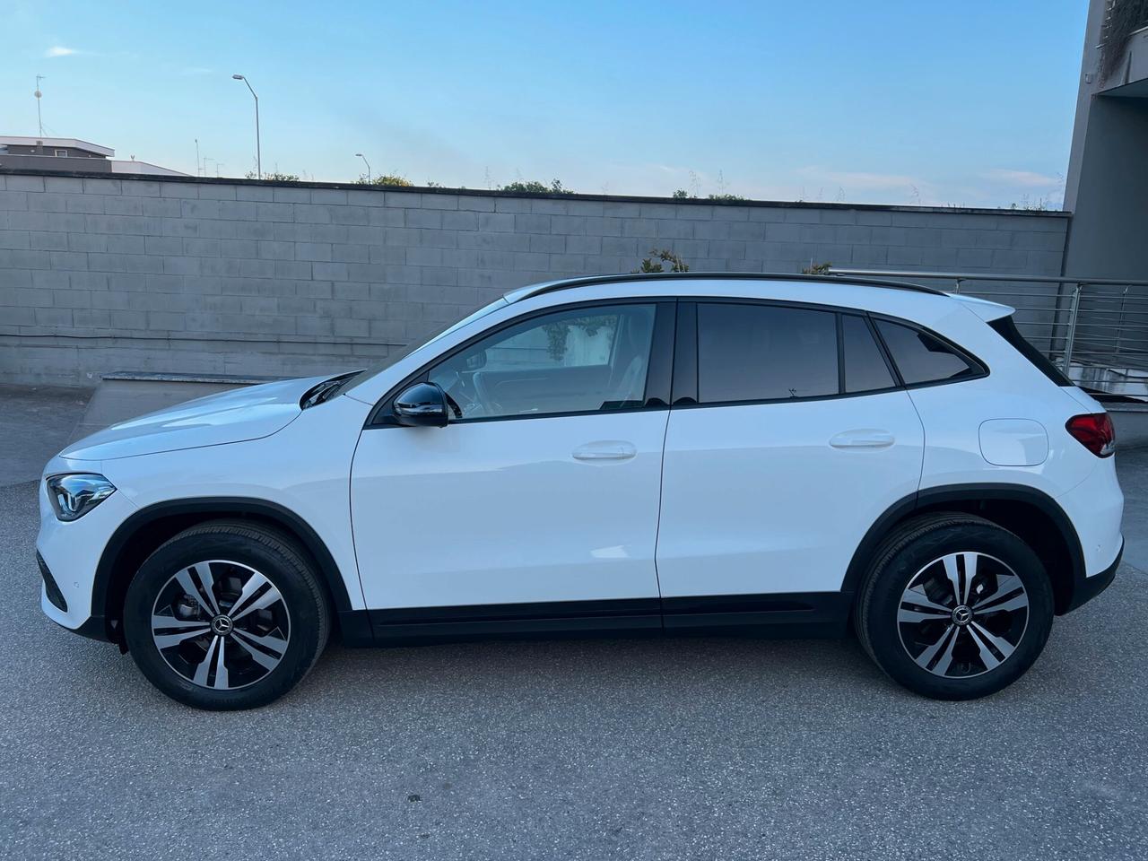 Mercedes-benz GLA 180 d 115cv Sport Plus auto NIGHT VIRTUAL/LED/LUCI/18;