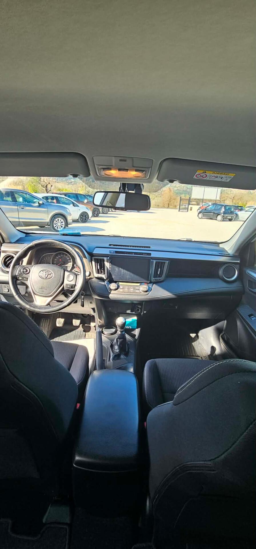 Toyota RAV 4 RAV4 2.0 D-4D 4WD Lounge Solo 99.000km