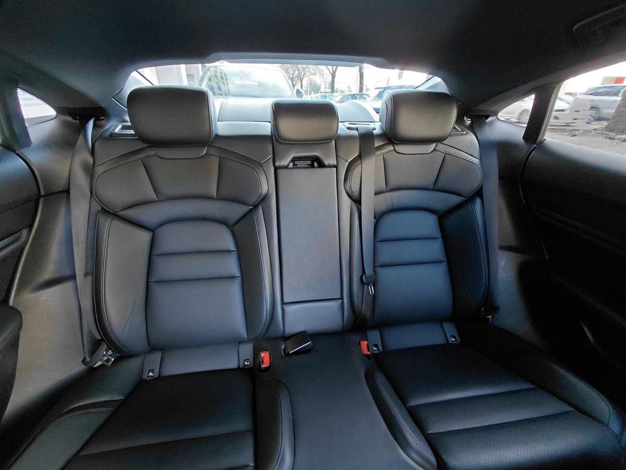 Porsche Taycan Performance Battery Plus #8212