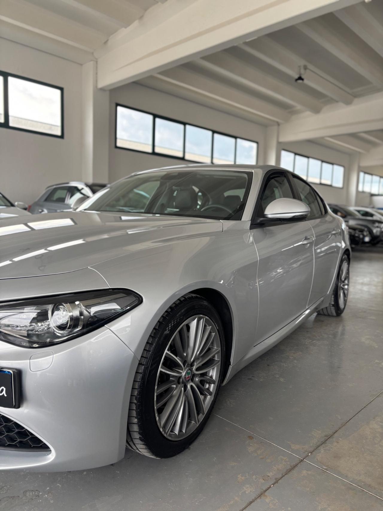 Alfa Romeo Giulia 2.2 Turbodiesel 180 CV Super