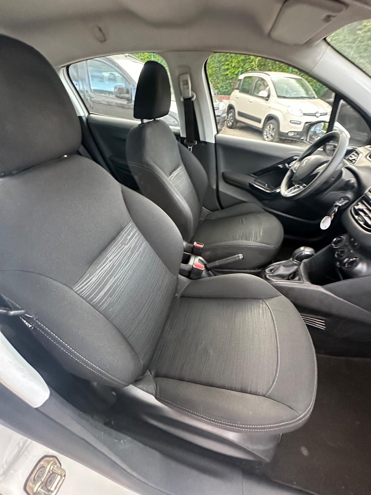 Peugeot 208 1.2 VTi 82 CV 5 porte Allure