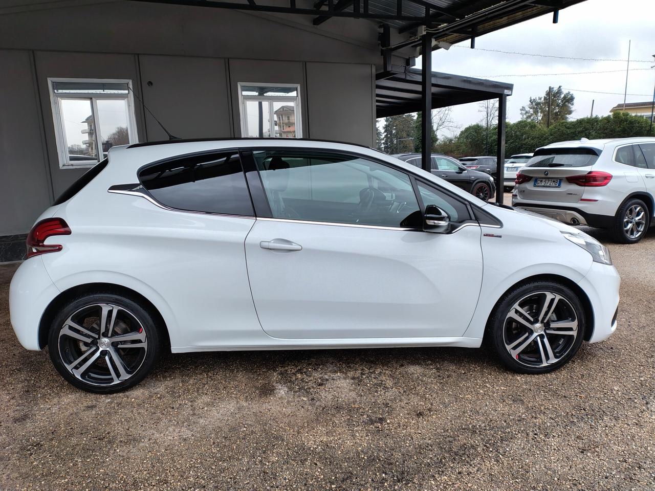 Peugeot 208 BlueHDi 100 3 porte GT Line