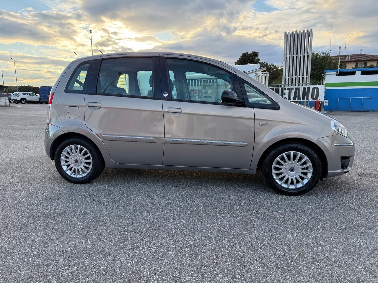 Lancia MUSA 1.4 8V Ecochic (GPL) 5th Avenue
