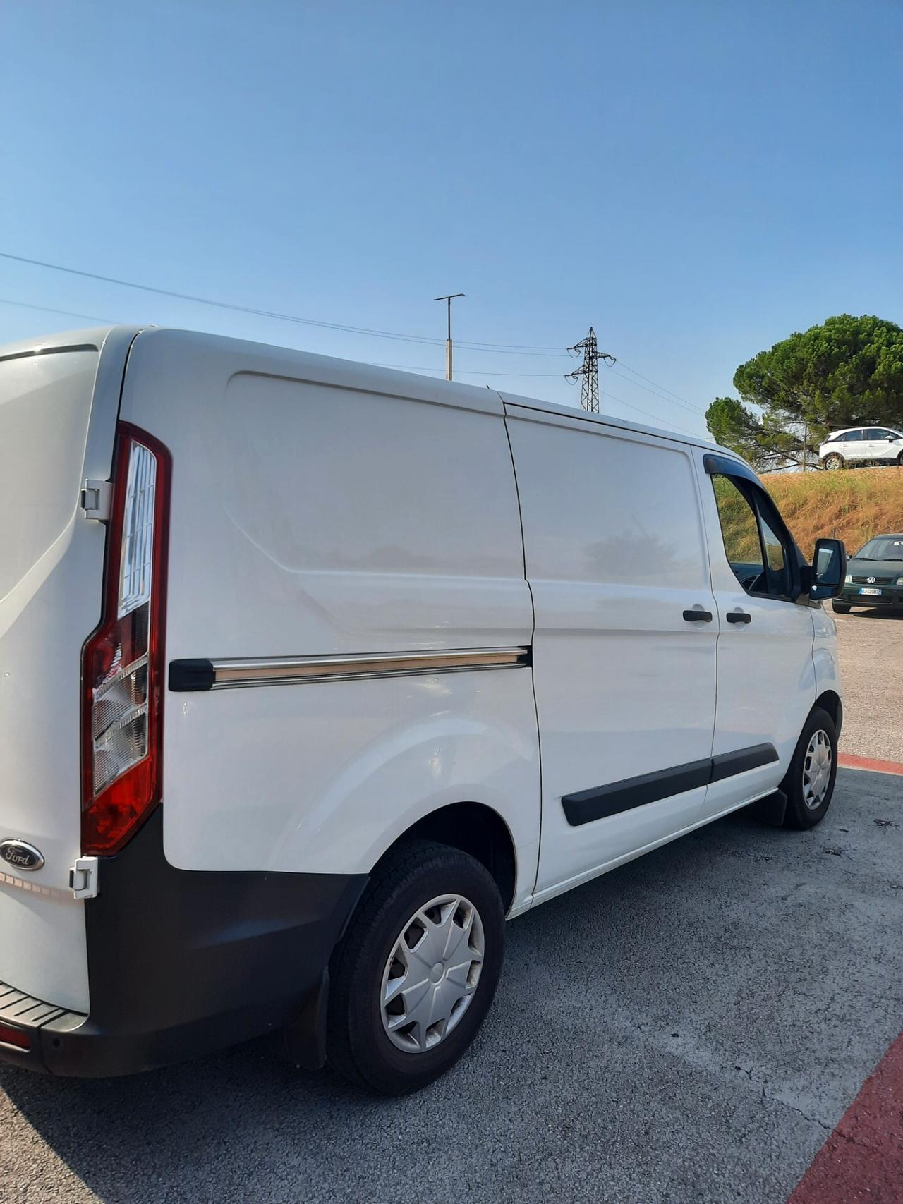 Ford Transit Custom 270 2.0 TDCi 130 PC Furgone Trend