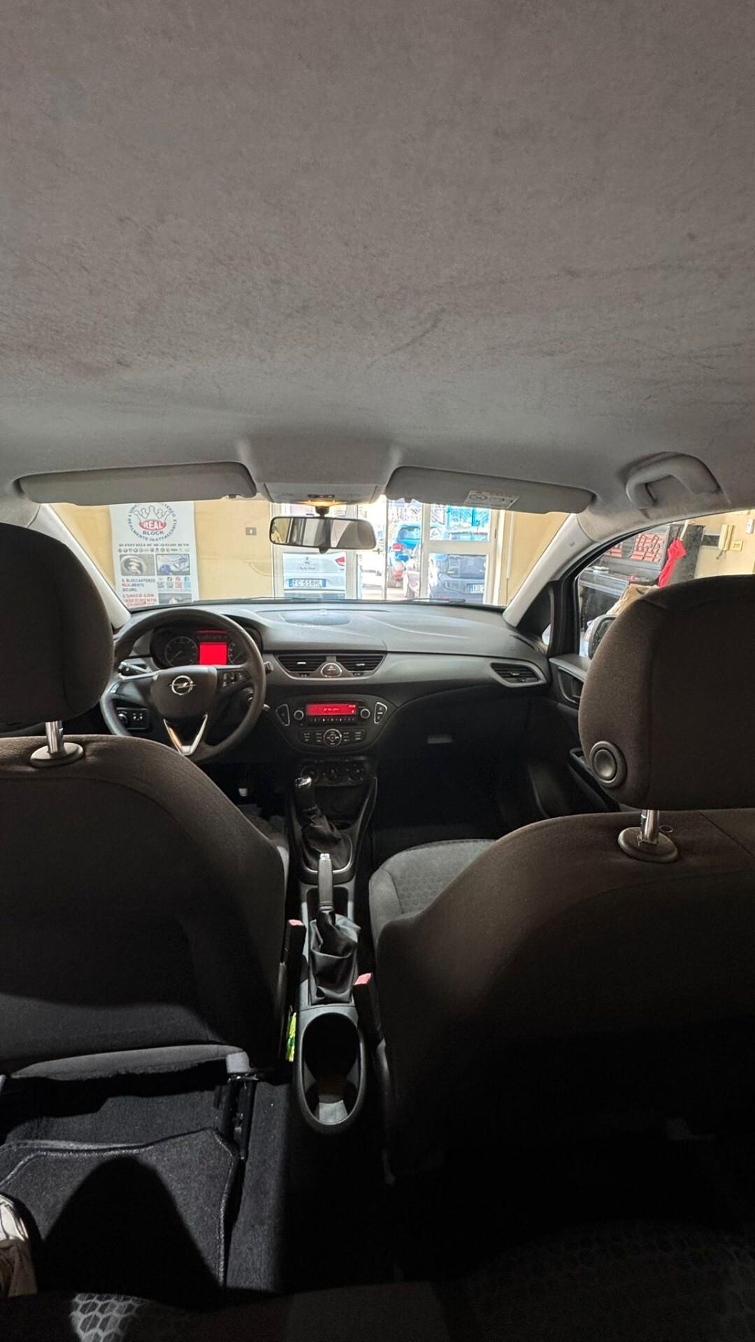 Opel Corsa 1.2 5 porte