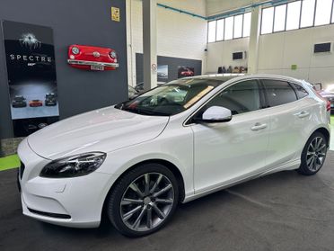 Volvo V40 2.0 D4 Geartronic R-design 177cv