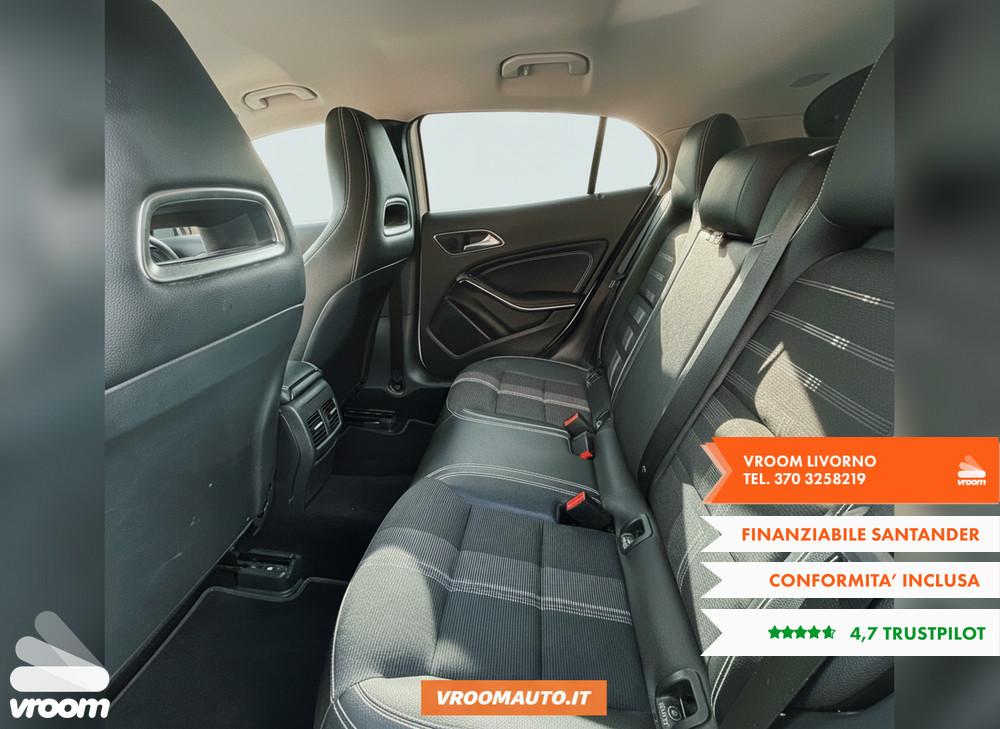 MERCEDES GLA (X156) GLA 200 d Automati...