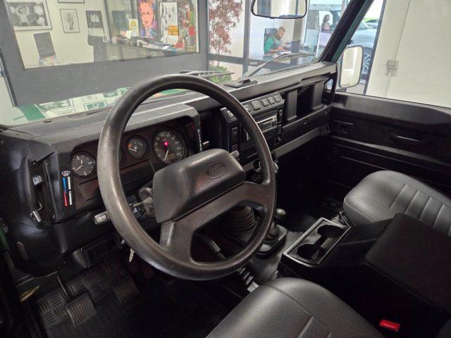 LAND ROVER Defender 90 2.5 Td5 7 POSTI ARIA CONDIZIONATA