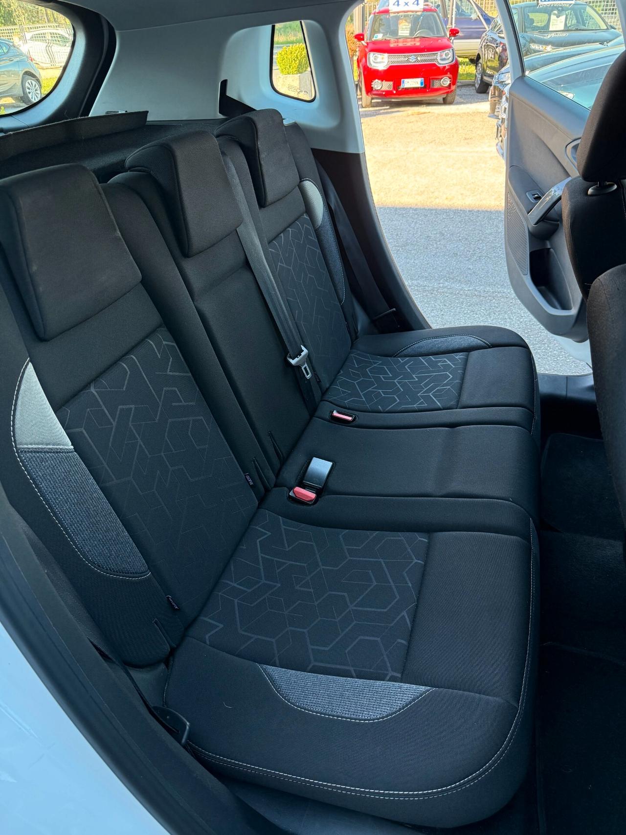 Peugeot 2008 BlueHDi 100 Allure