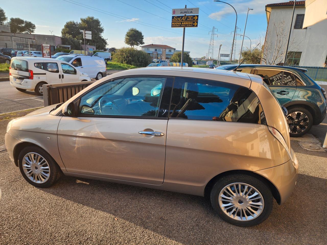 Lancia Ypsilon 1.2 69 CV Argento