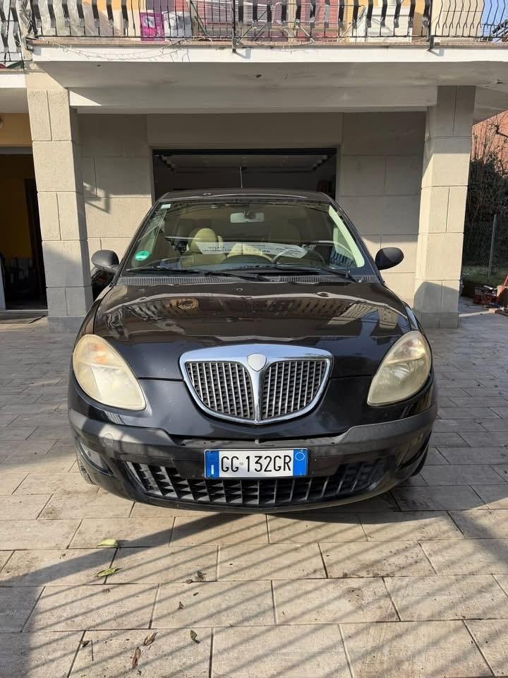 Lancia Ypsilon 1.2 Argento