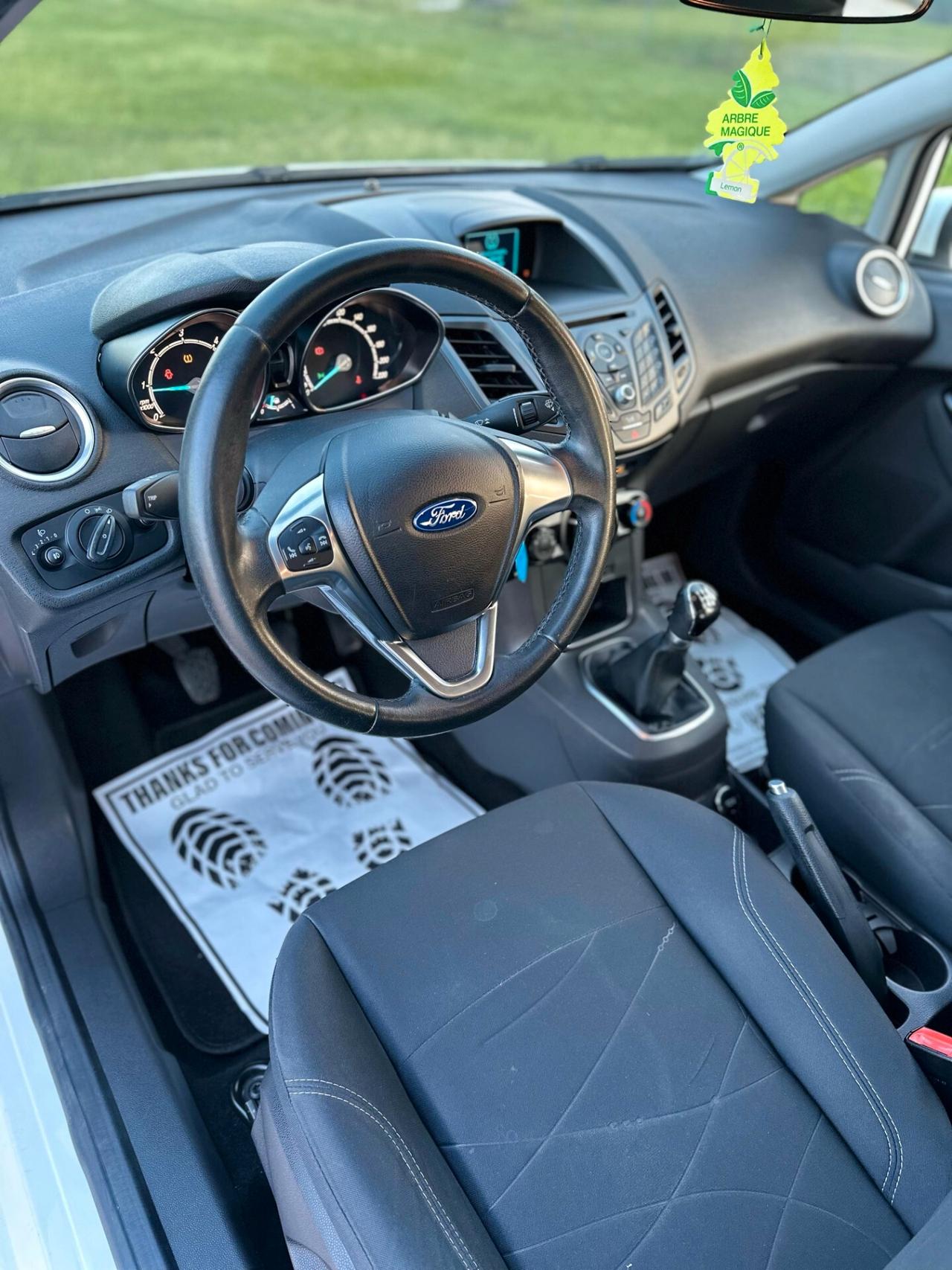 Ford Fiesta 1.5 TDCi 75CV 5 porte Black & White Edition