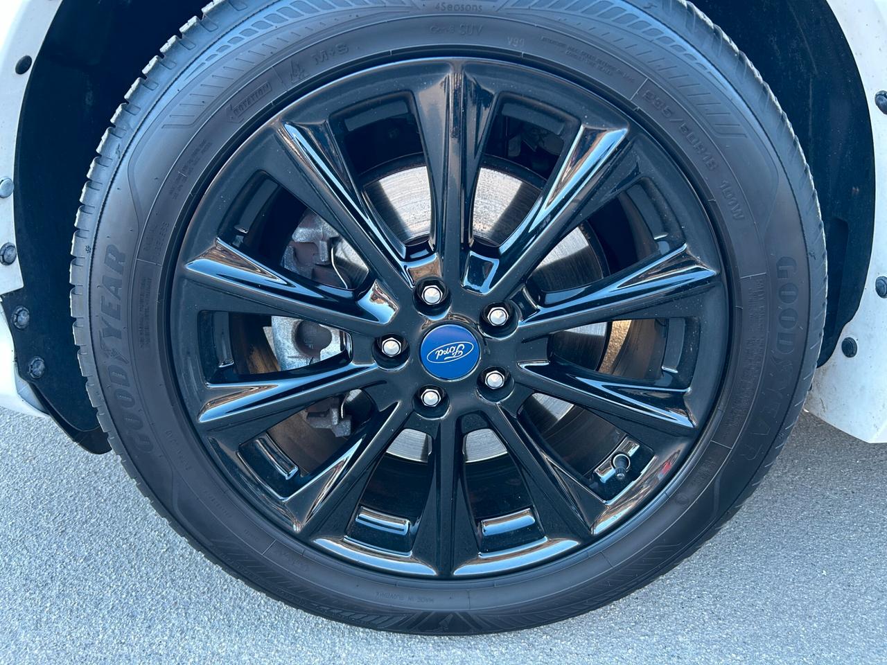 Ford Kuga 2.0 TDCI 180 CV S&S 4WD Powershift Vignale