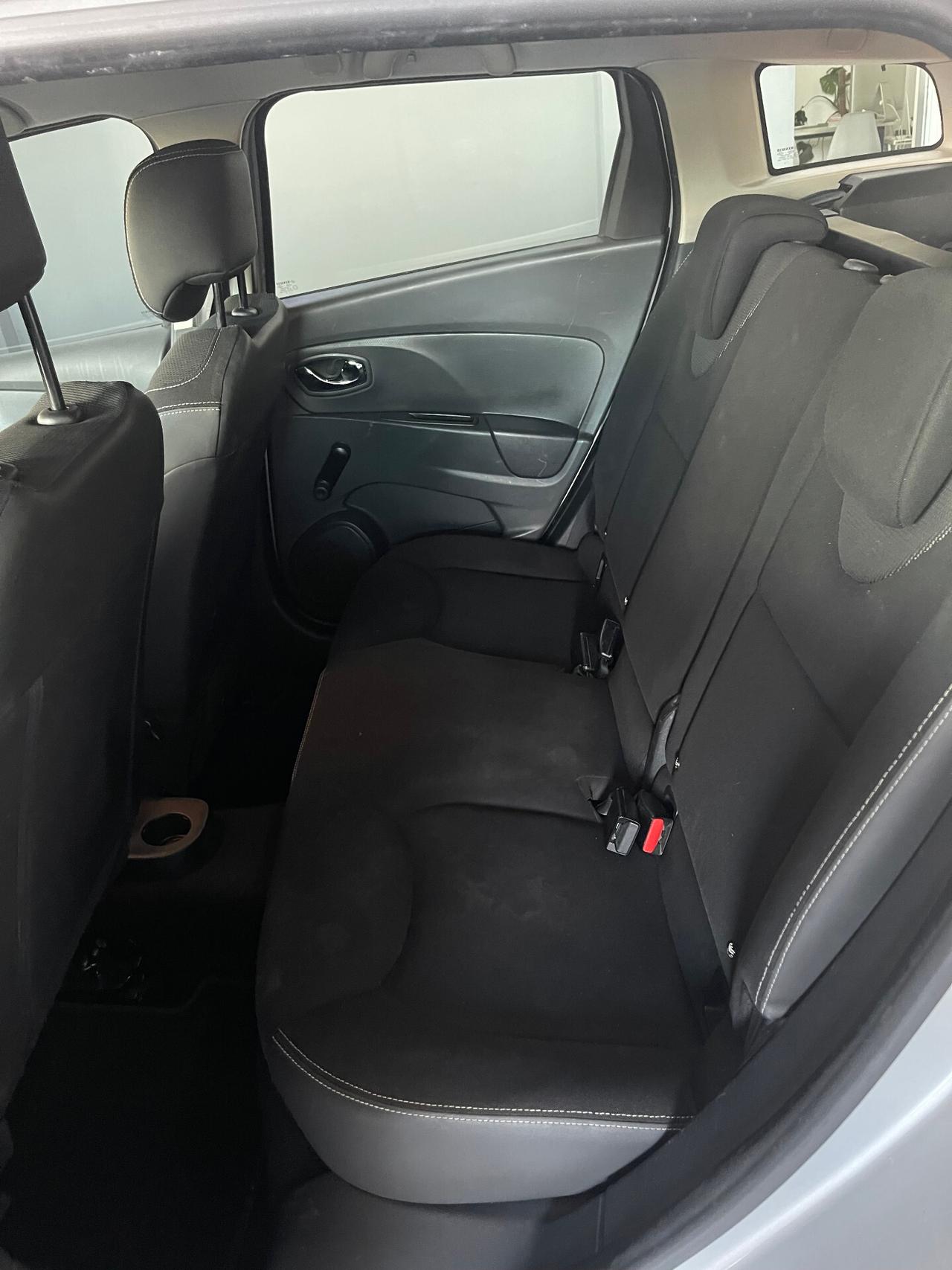 Renault Clio Sporter 1.5 dCi 8V 75CV Costume National