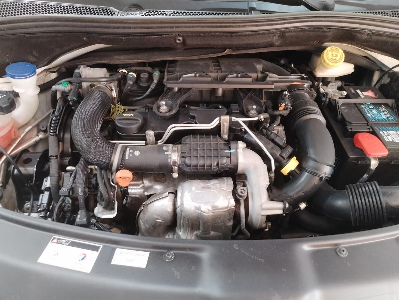Peugeot 208 1.4 HDi 68 CV 5 porte Allure