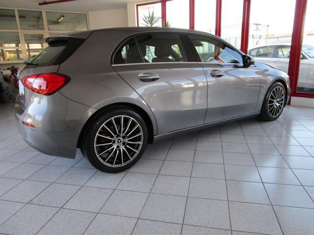 MERCEDES-BENZ A 180 Automatic Premium