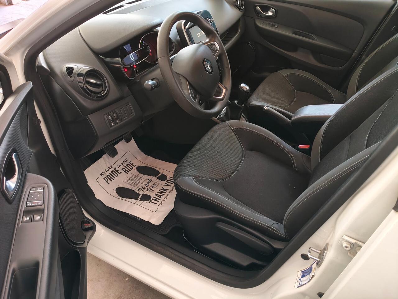 Renault Clio 1.2 75CV 5 porte Zen