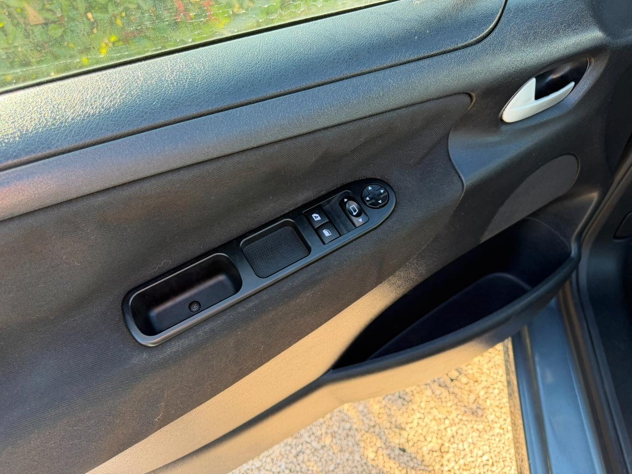 Peugeot 207 1.4 HDi 70CV FAP 5p. XS