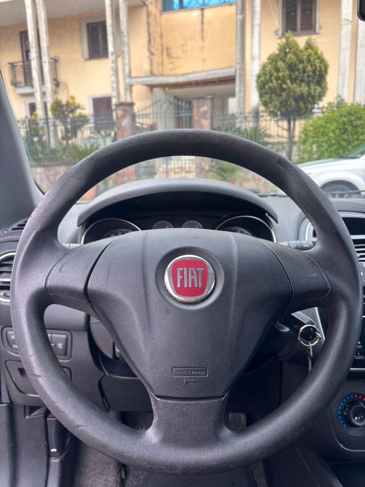 Fiat Punto 1.4 8V 5 porte Easypower Street