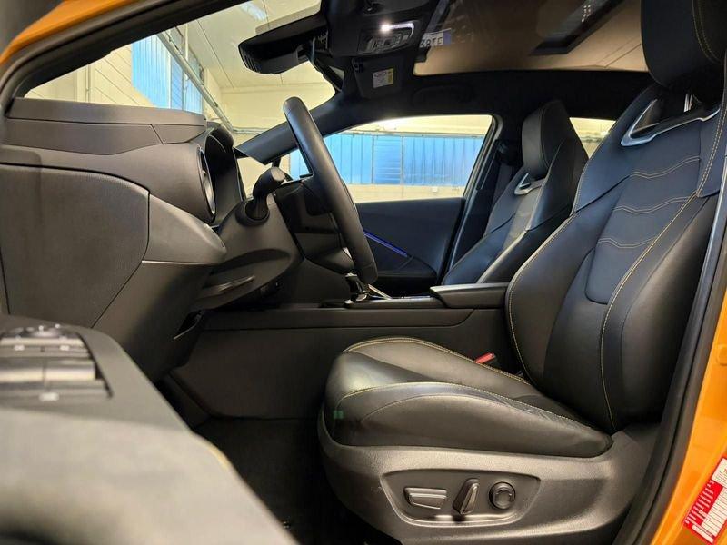 Toyota C-HR 2.0 HV E-CVT Lounge Premiere