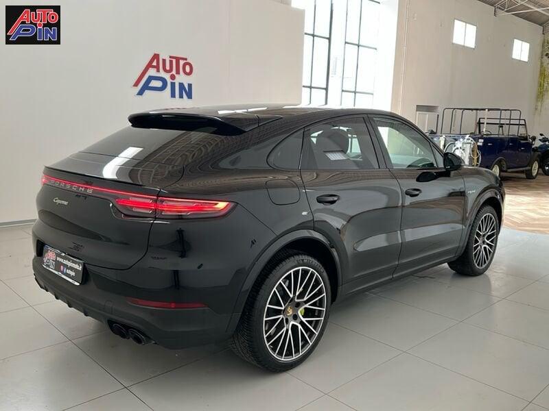 Porsche Cayenne 3.0 V6 E-HYBRID Coupè