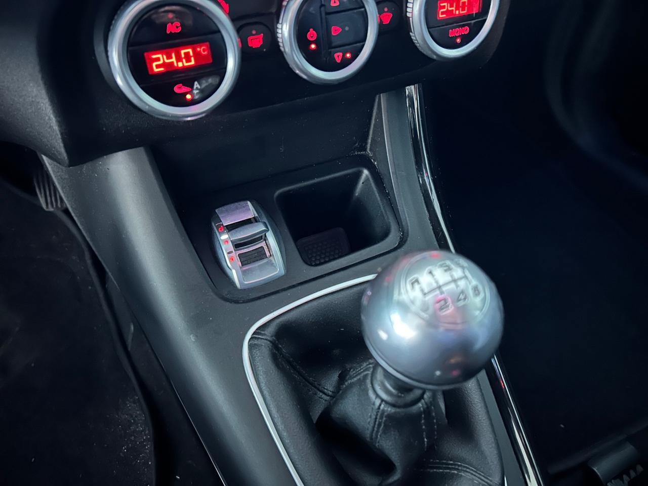 Alfa Romeo Giulietta 1.6 JTDm-2 105 CV Exclusive