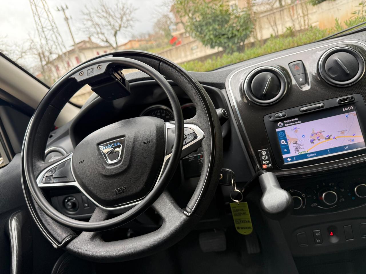 Dacia Logan comandi per disabili.MCV 1.5dCi8 V 90CV