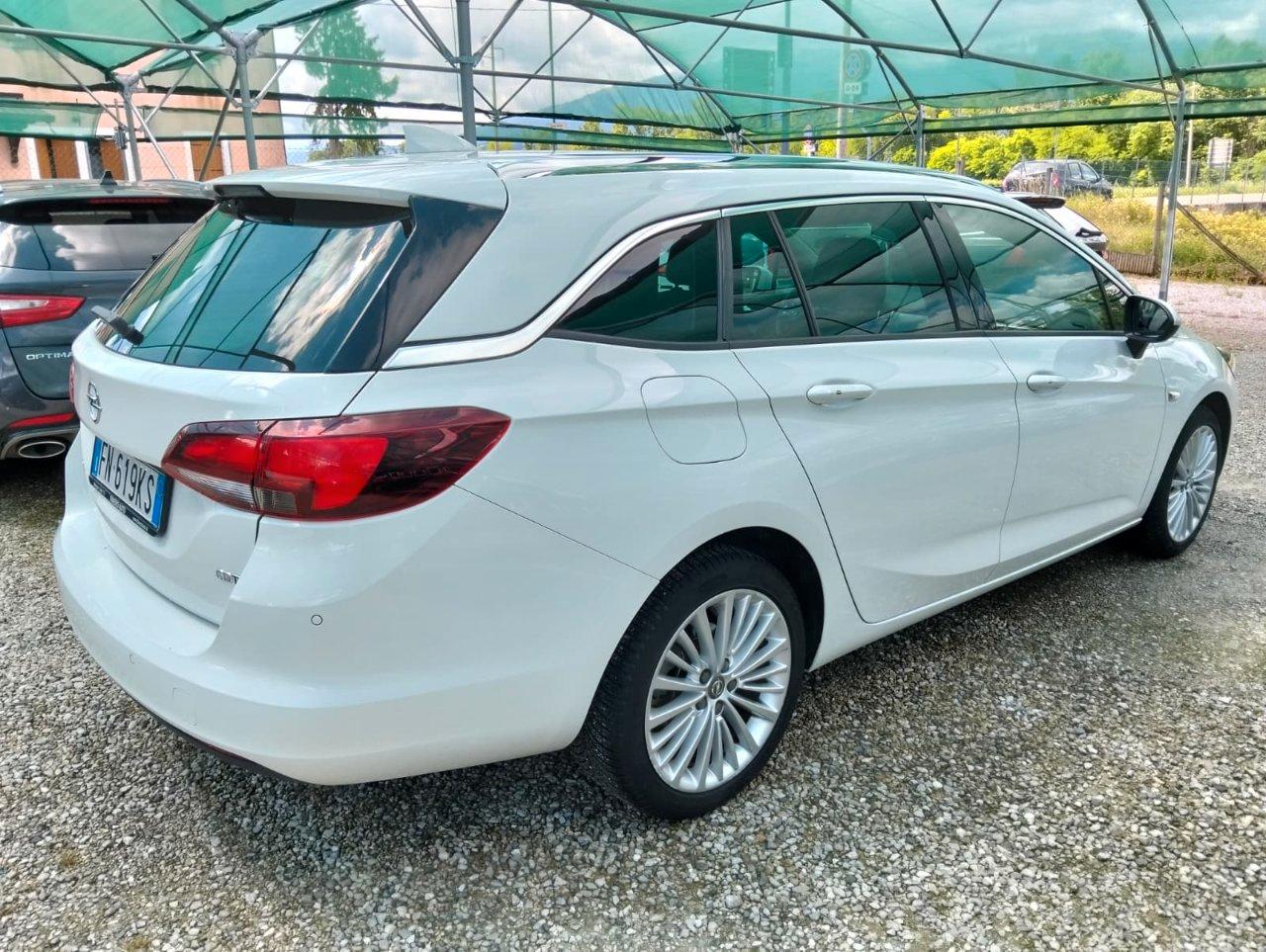 Opel Astra Sports Tourer 1.6 cdti Innovation s&s 110cv