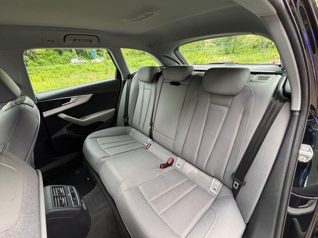 Audi A4 2.0 TDI 150 CV ultra S tronic