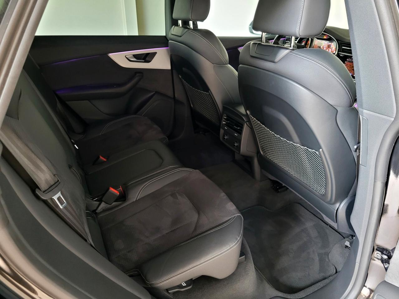 Audi Q8 50 TDI QUATTRO S LINE AIR SUSPENSION MATRIX NAVI ACC C 22"